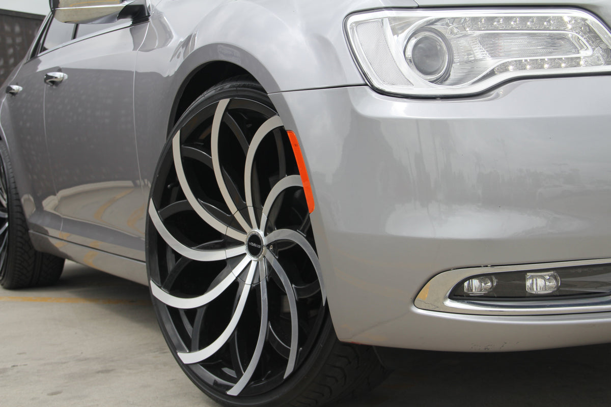 Strada Huracan Gloss Black Machined Wheel