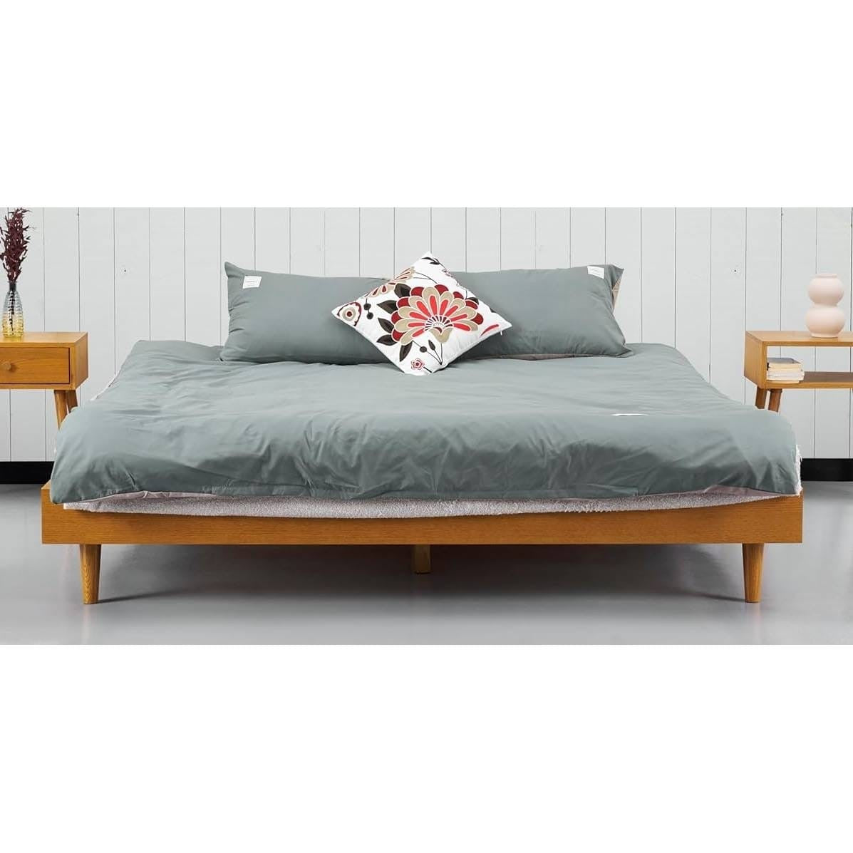 King size Mid-Century Modern Platform Bed Frame in Light Wood Finish